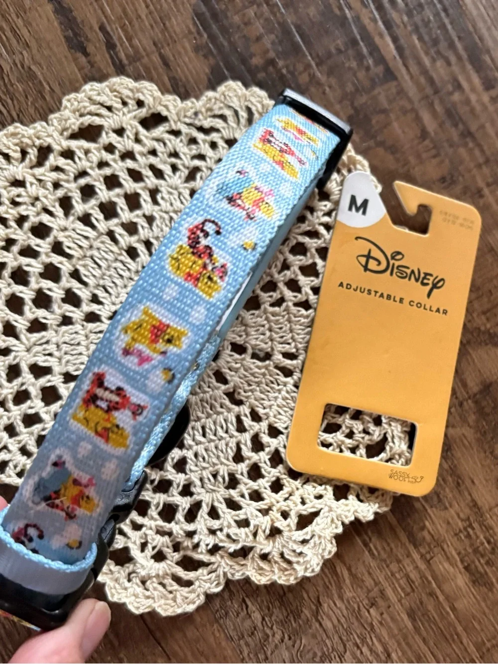 Sassy Woof Winnie the Pooh dog collar Medium NWT